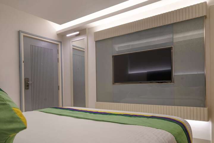 Room 18 of 41