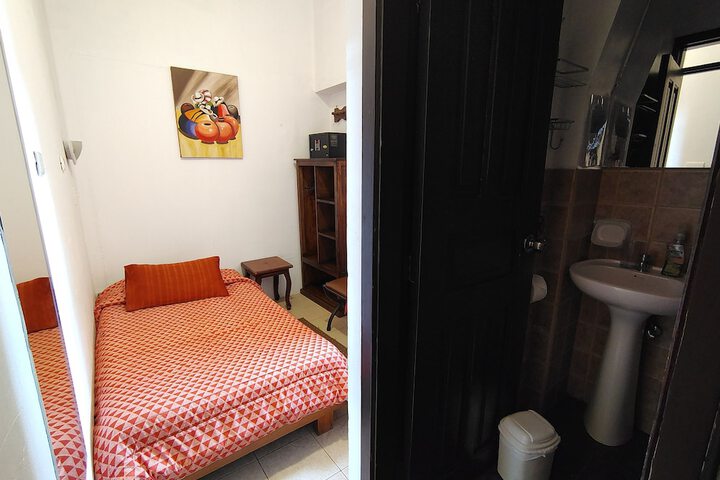 Room 21 of 43