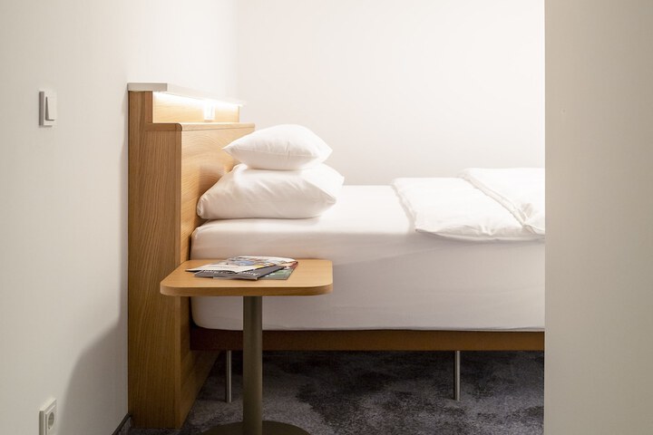 Room 10 of 58