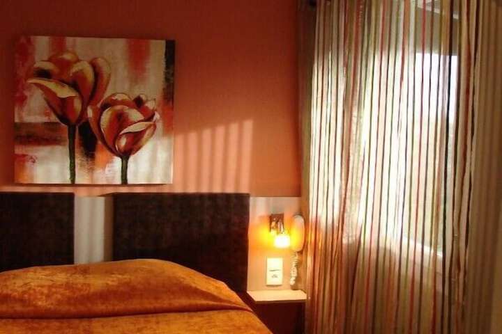 Room 28 of 49