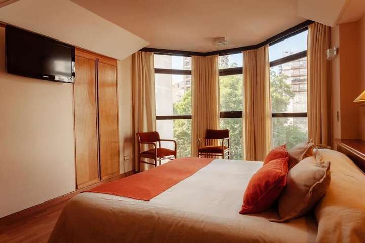 Room 7 of 28