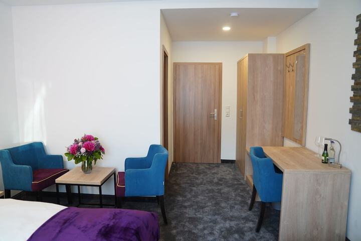 Room 5 of 36