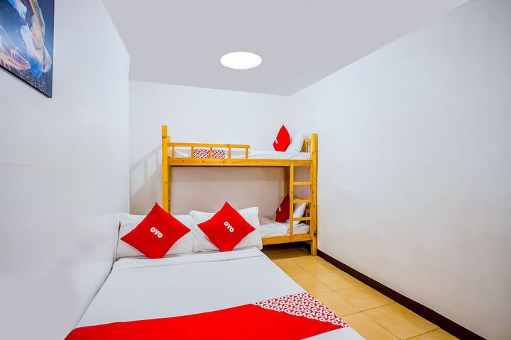 Room 5 of 25