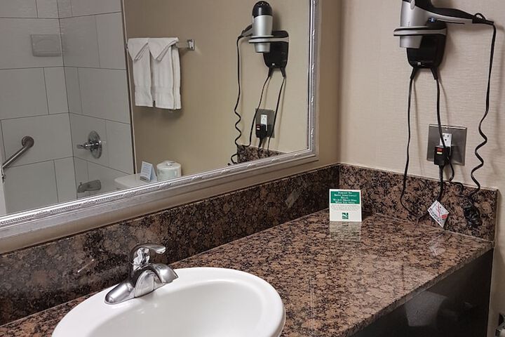 Bathroom sink