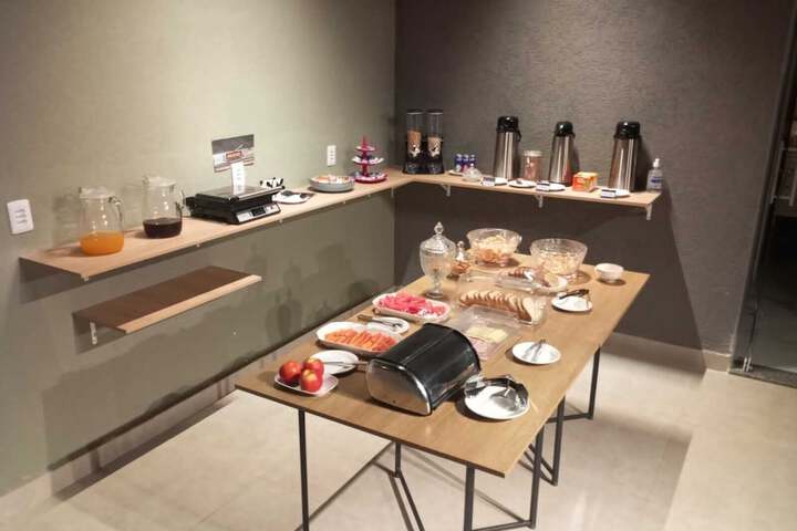 Breakfast/Coffee Service 12 of 13