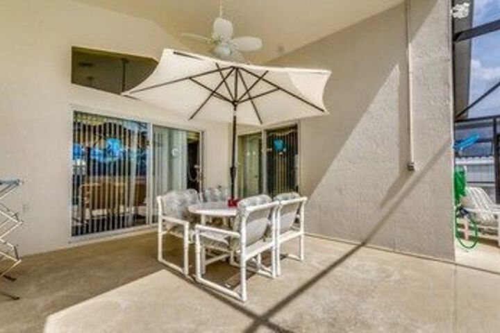 Sundeck 25 of 25
