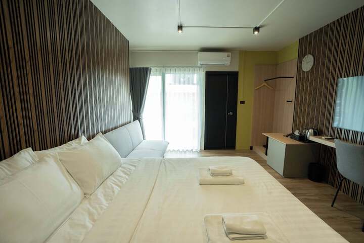 Room 34 of 96