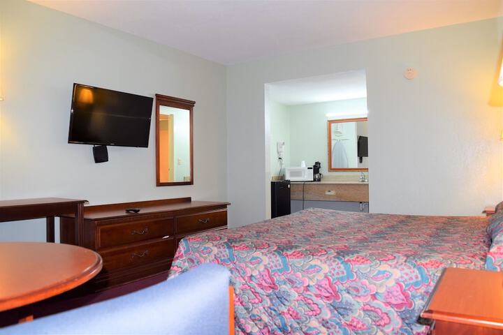 Room 4 of 29