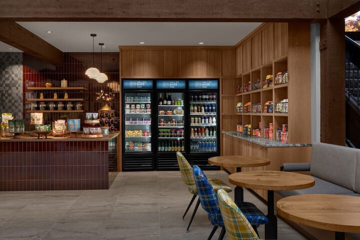 Snack bar
