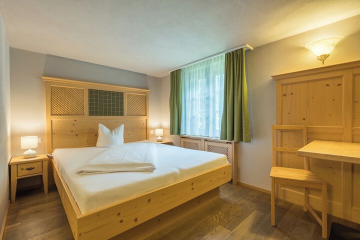 Room 13 of 47