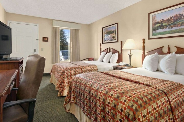 Room 7 of 15
