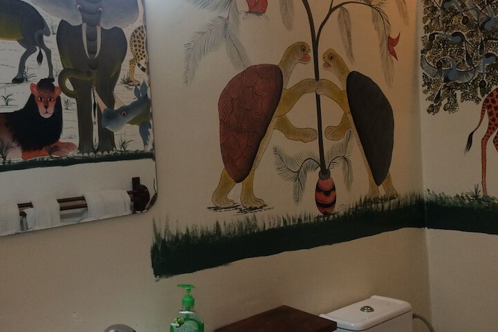 Room 29 of 65
