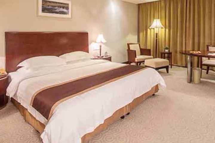 Room 10 of 22