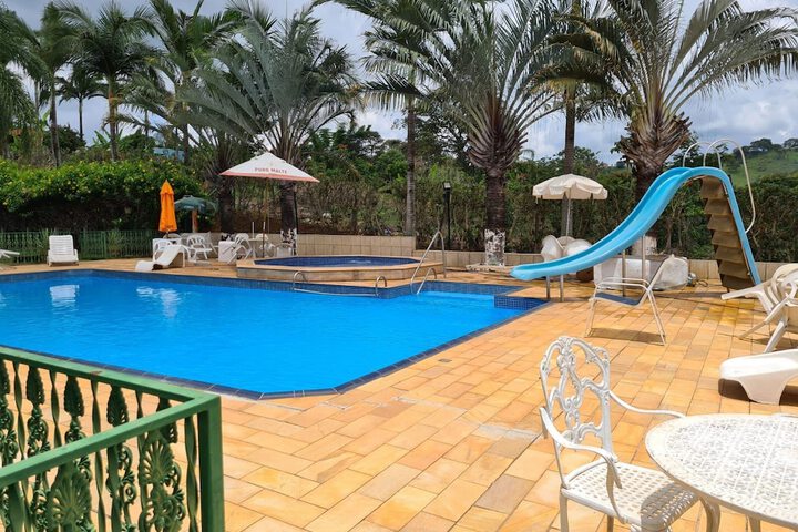 Pool 42 of 70