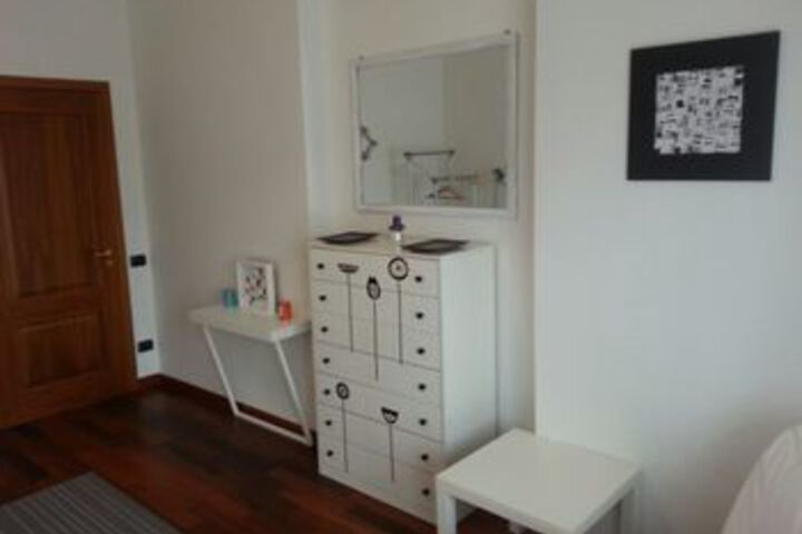 Room 25 of 29