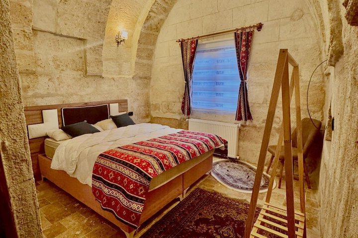 Room 4 of 29