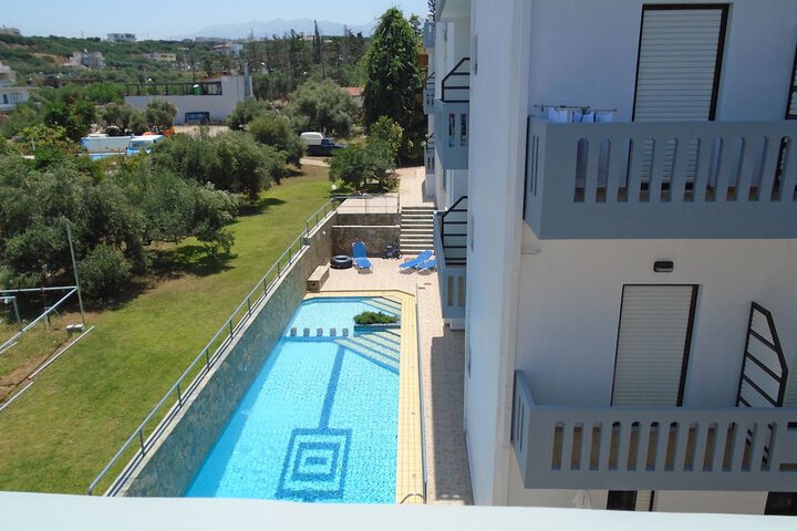 Pool Hotel