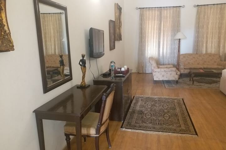 Room 13 of 60