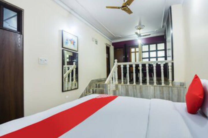 Room 62 of 71