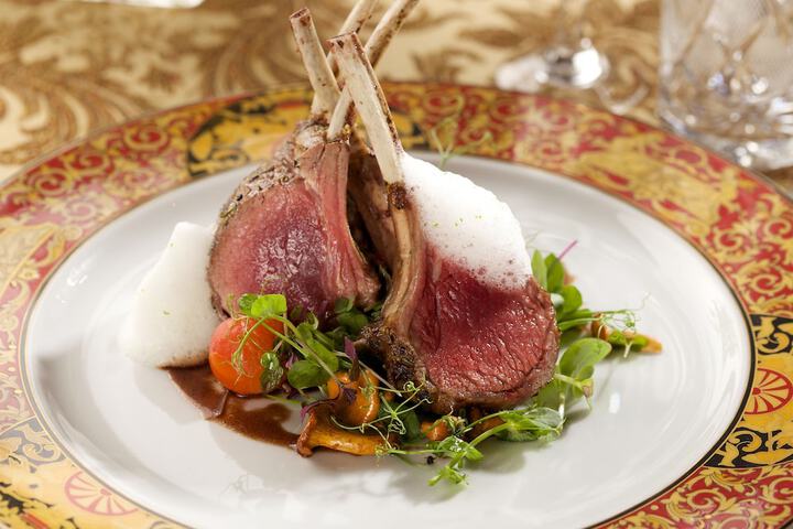 Dining 67 of 102