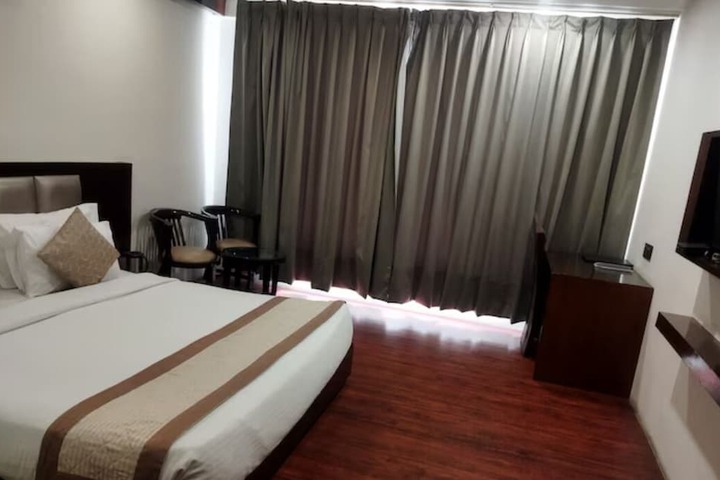 Room 26 of 84