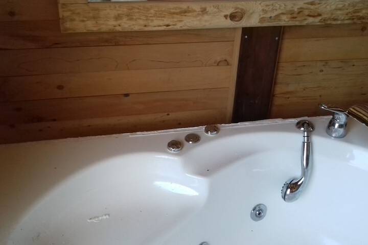 Hot Tub 14 of 23