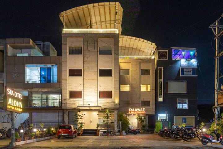 Hotel Silvotel in Indore