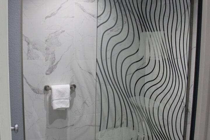 Bathroom shower