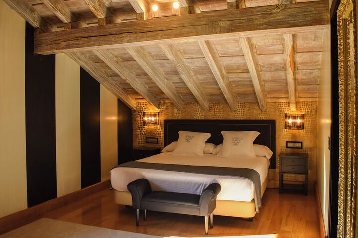 Room 5 of 46