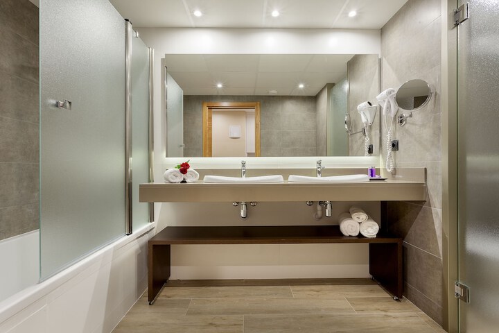 Bath Interior