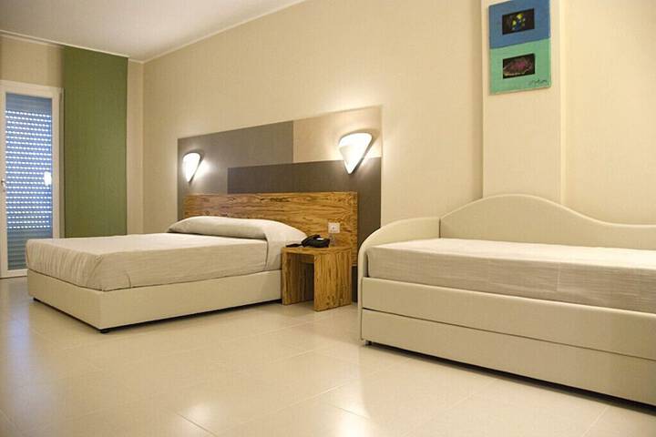Room 9 of 56