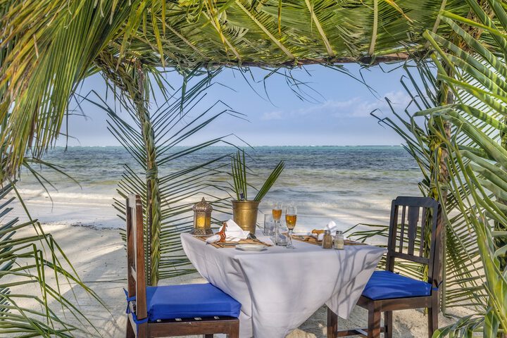 Dining 65 of 71