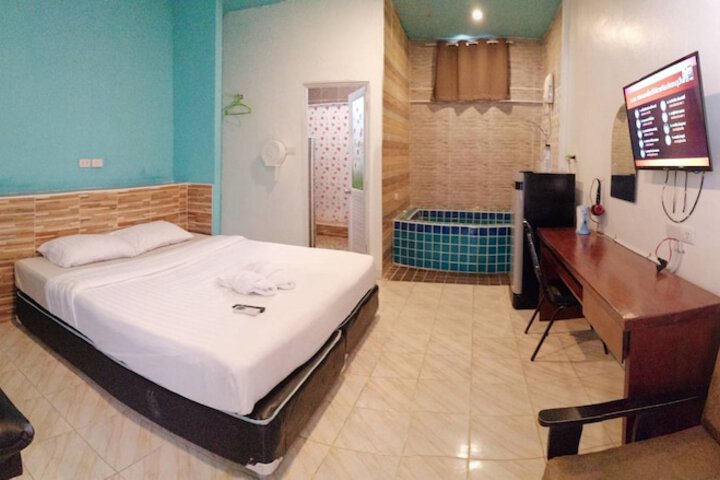 Room 8 of 97