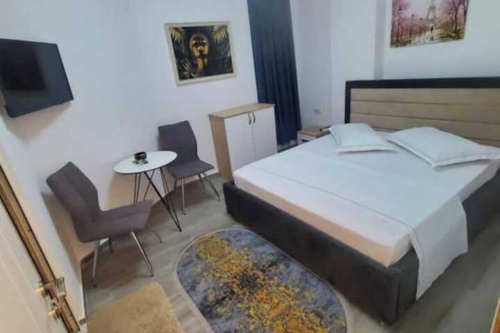 Room 8 of 23
