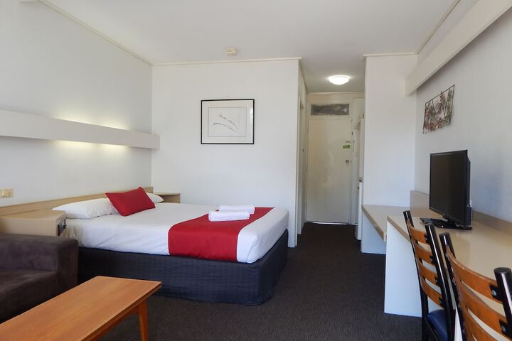 Room 21 of 38