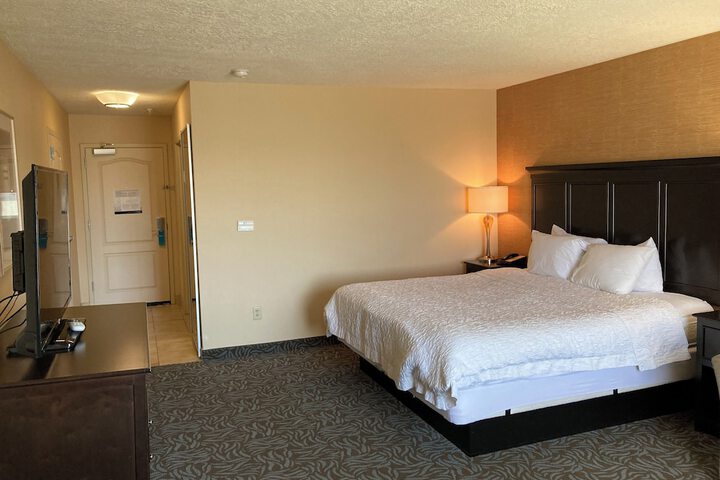Room 22 of 42