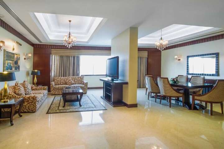 Room 33 of 53