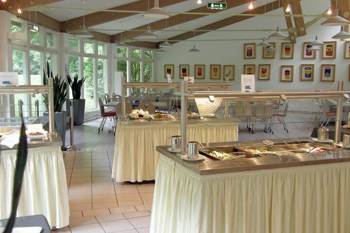 Dining 14 of 19