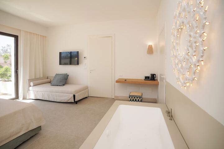 Room 8 of 46