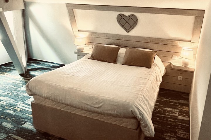 Room 18 of 46