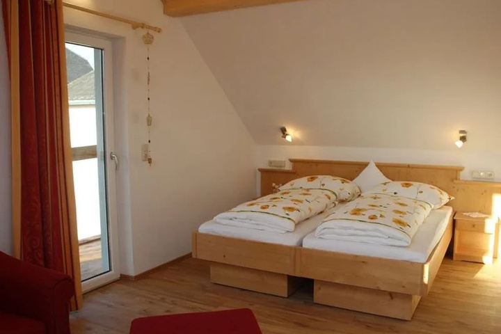 Room 3 of 12