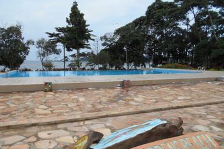 Pool Hotel
