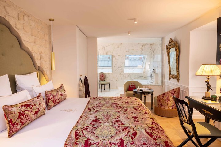 Room 42 of 68