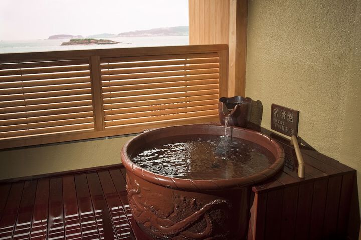 Pool Hotel