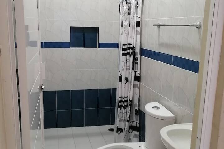 Room 12 of 17
