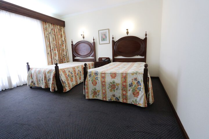 Room 5 of 46