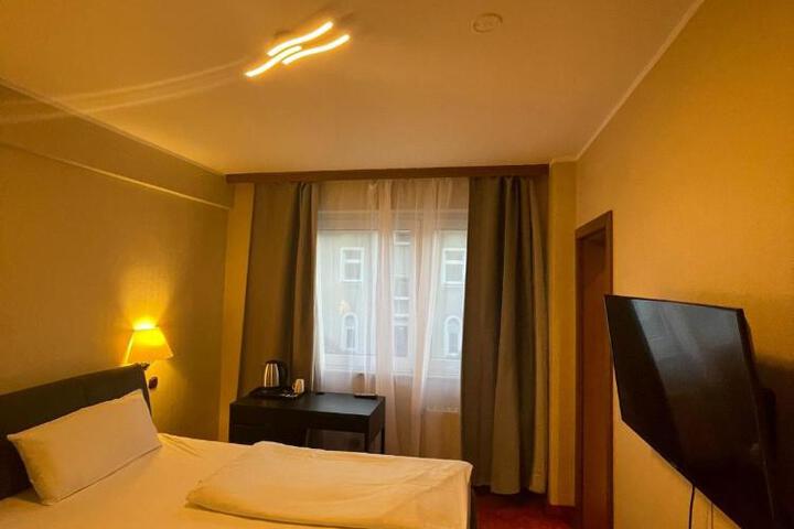 Photo 7