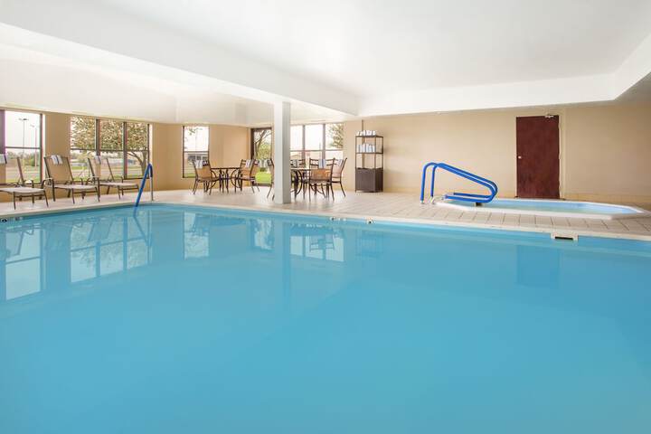 Pool 46 of 75