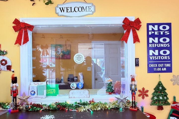 Hotel Interior 4 of 32