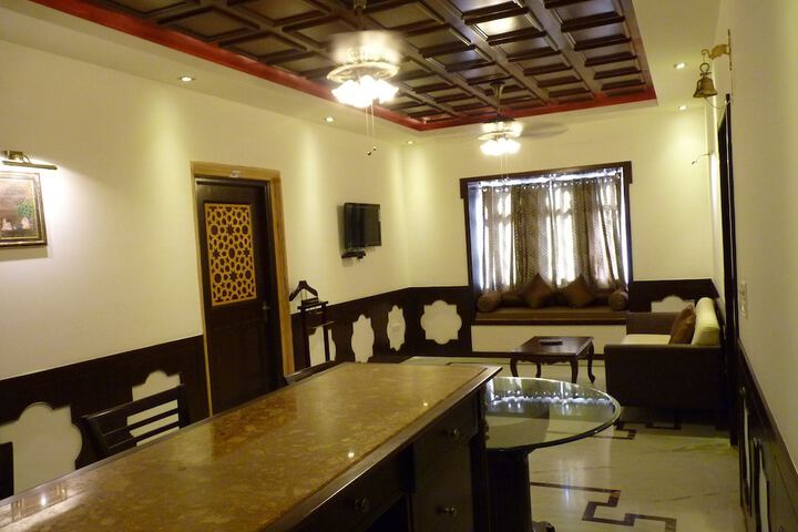 Room 20 of 73